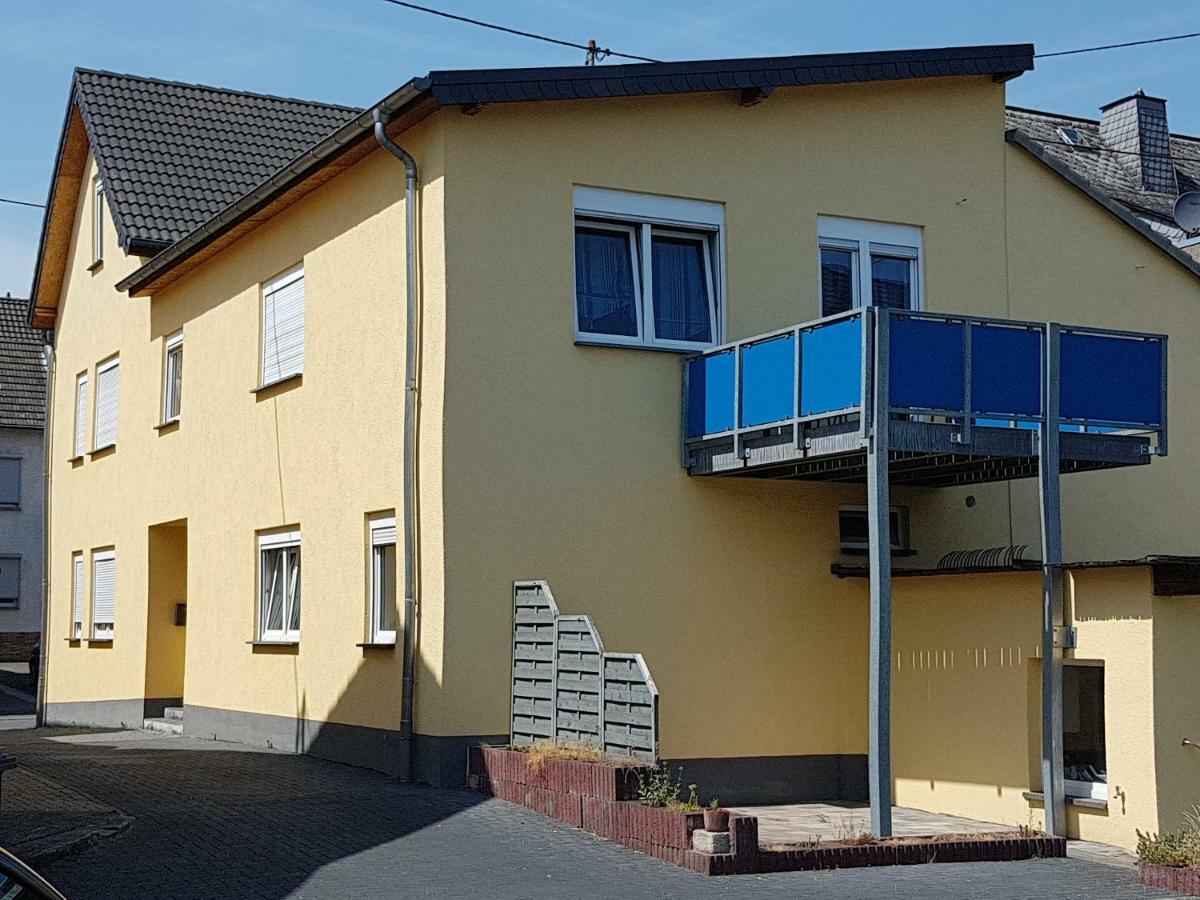 Vulkanpark-Ferienwohnung Karibic Nickenich 外观 照片